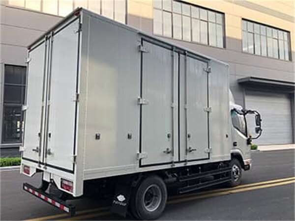 CFRT纖維熱複合(he)闆替代汽車傳(chuan)統鋼構減重