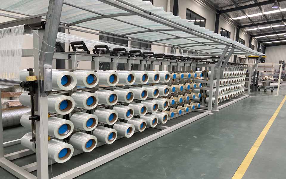 什麽(me)是連續(xù)纖維增(zēng)強熱塑(sù)性複合(he)材料（CFRTP），優(you)勢是什(shi)麽(圖1)